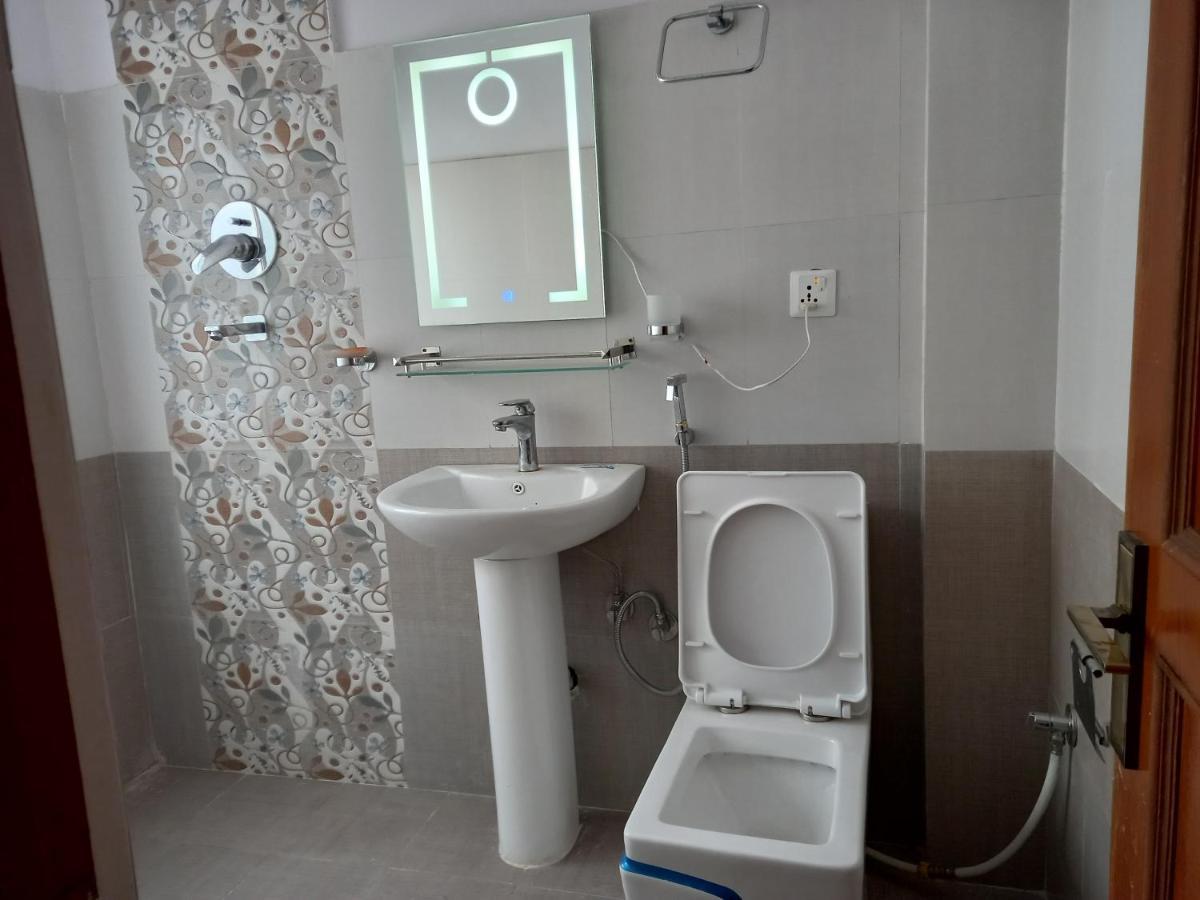 Serene B&B Катманду Экстерьер фото